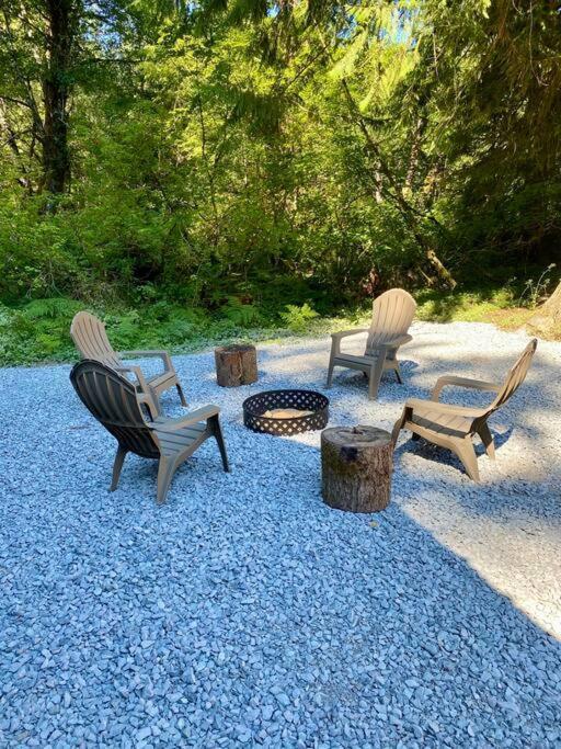 New Modern Cabin! 5Mi To Mt Rainier National Park! Hot Tub & Wifi Ashford Bagian luar foto